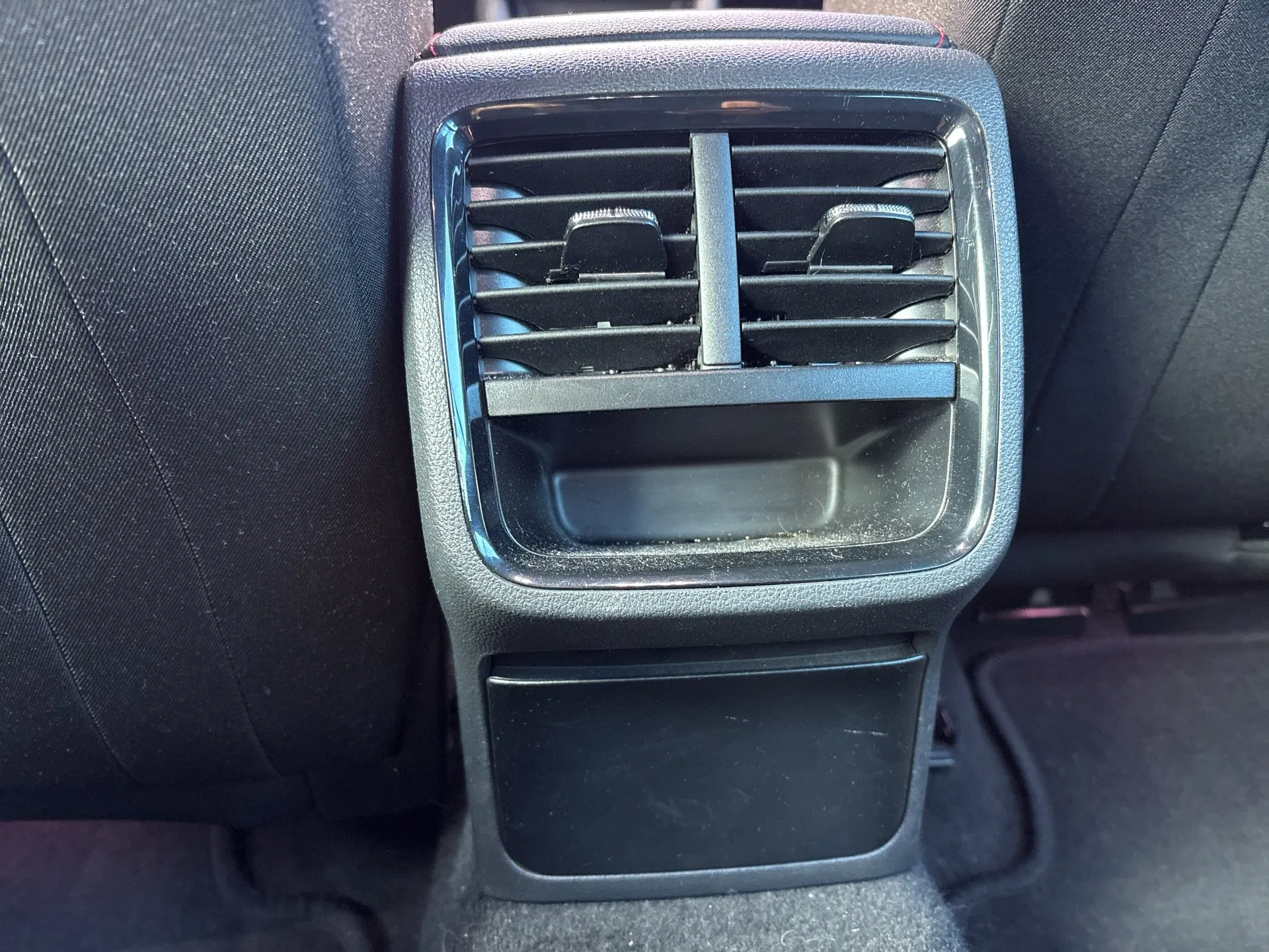 Skoda Octavia Combi 2.0 TDI RS | Bild 10 von 25