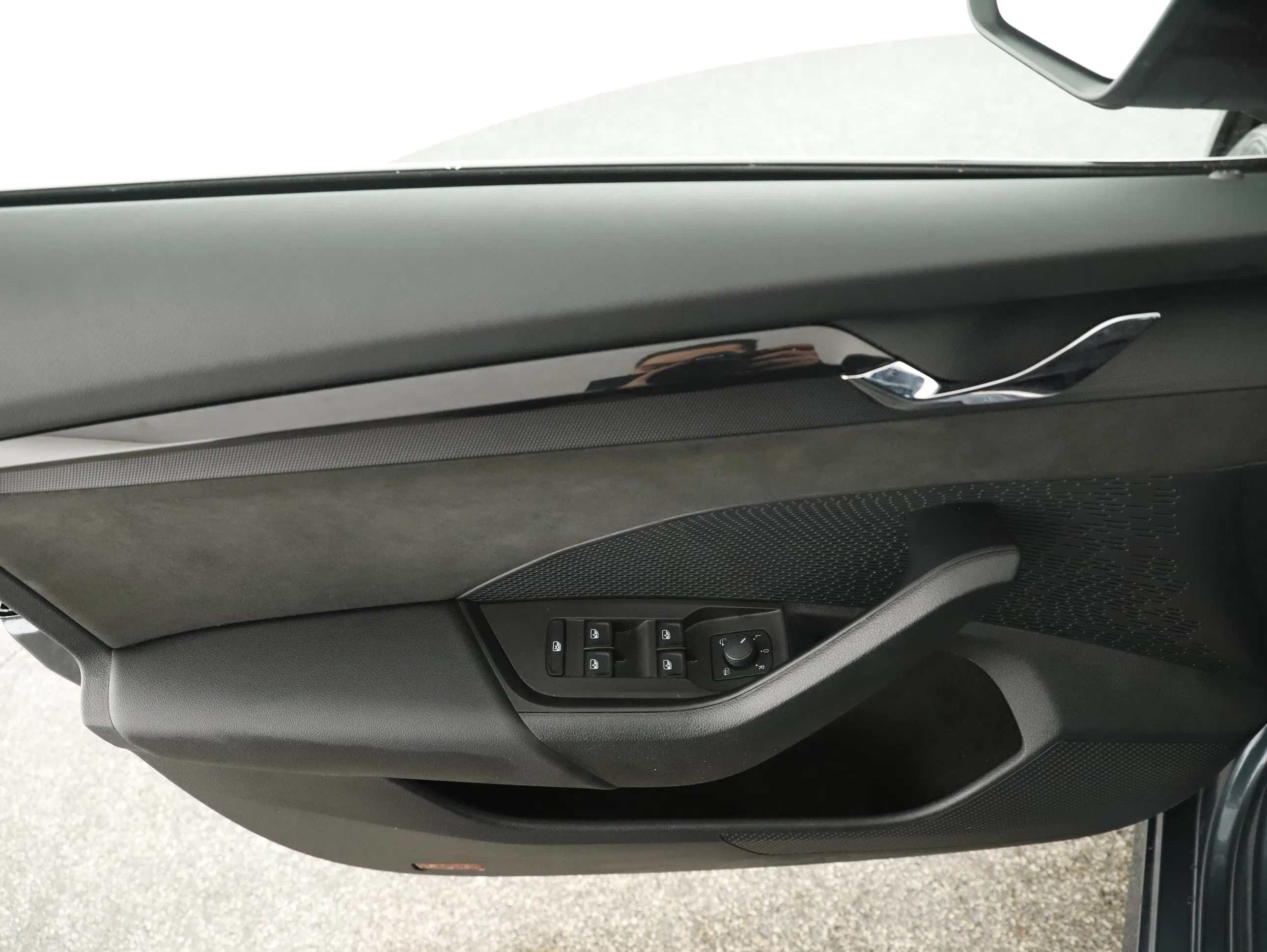 Skoda Octavia Combi 2.0 TDI RS | Bild 11 von 28