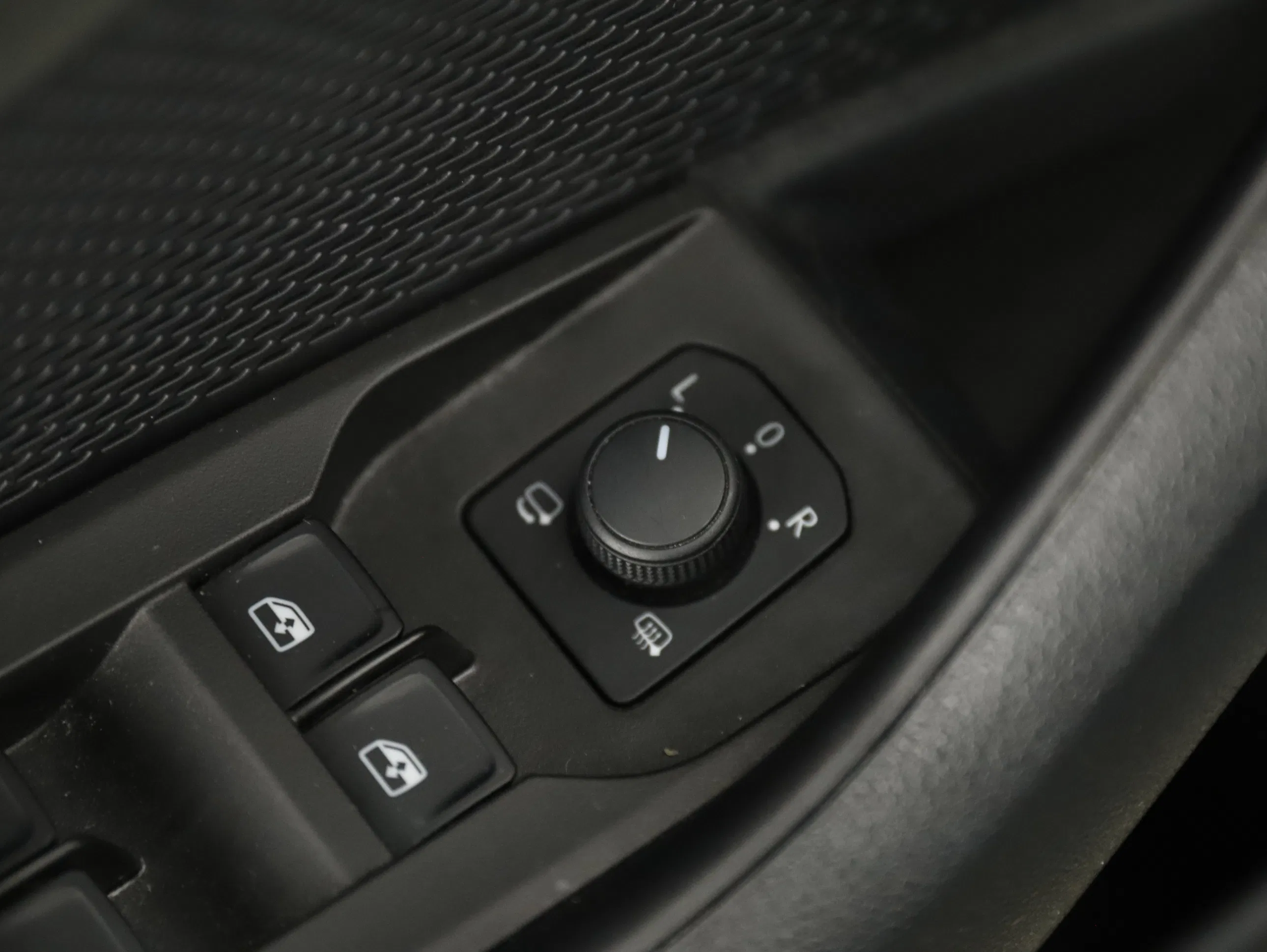 Skoda Octavia Combi 2.0 TDI RS | Bild 12 von 28