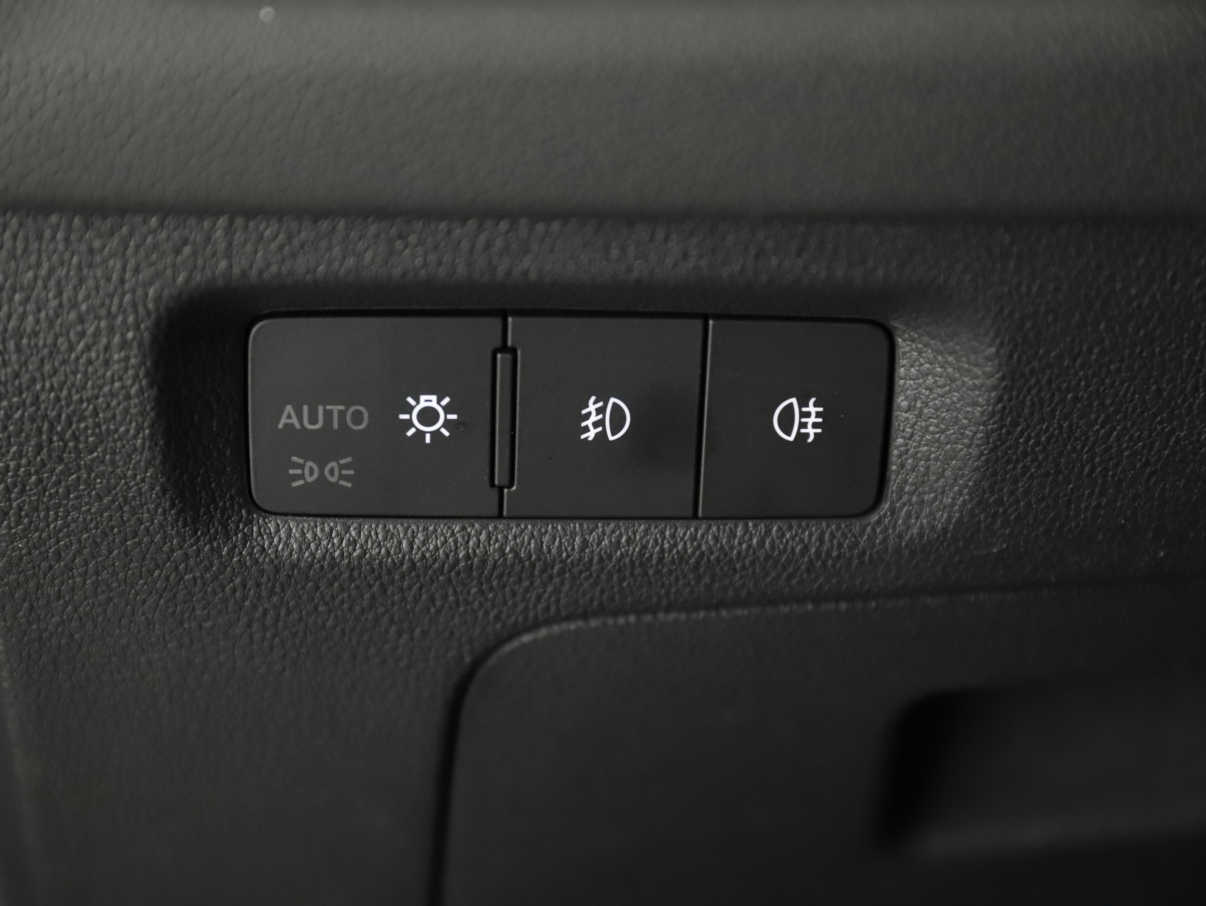 Skoda Octavia Combi 2.0 TDI RS | Bild 13 von 28