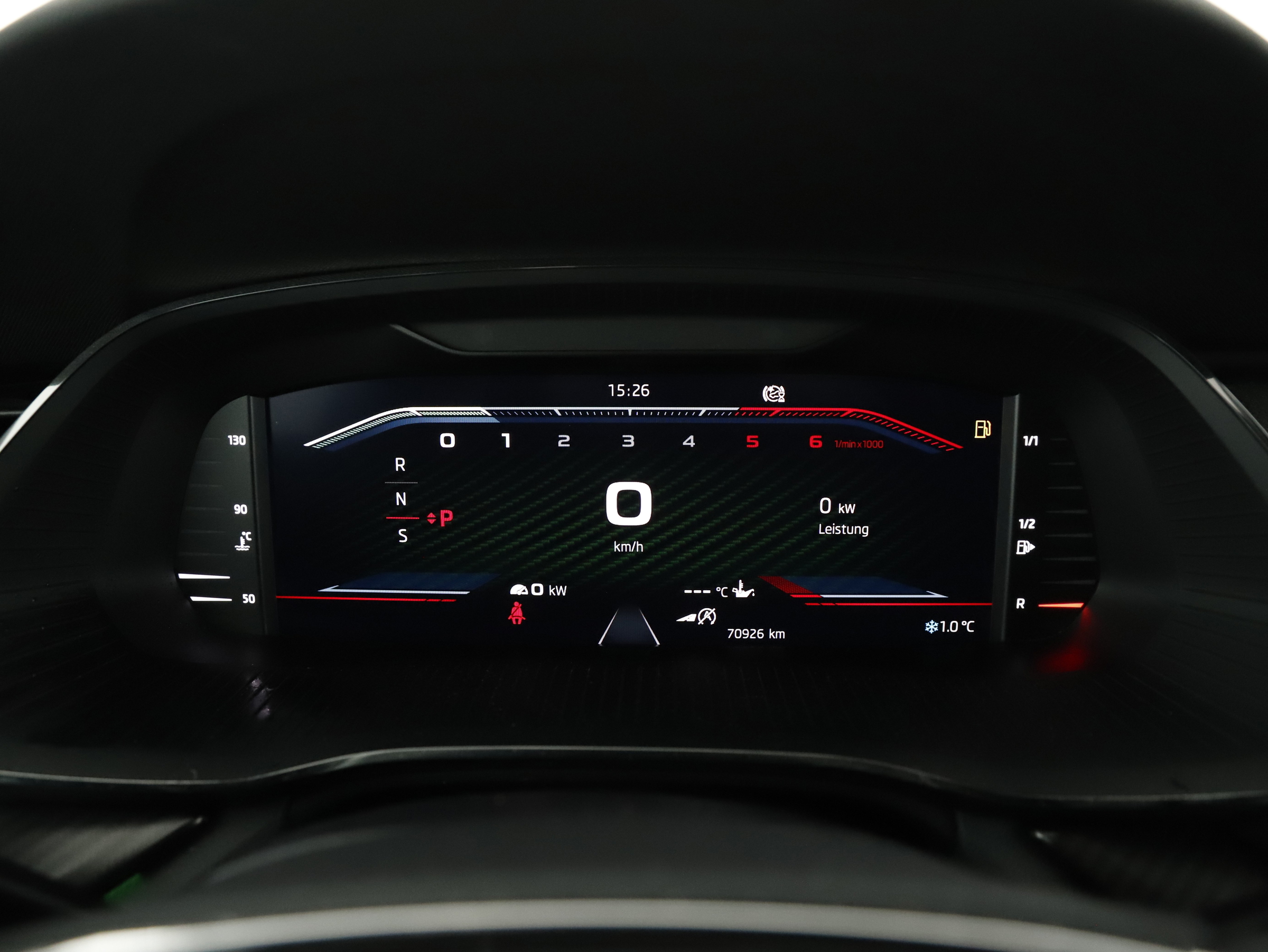 Skoda Octavia Combi 2.0 TDI RS | Bild 17 von 28