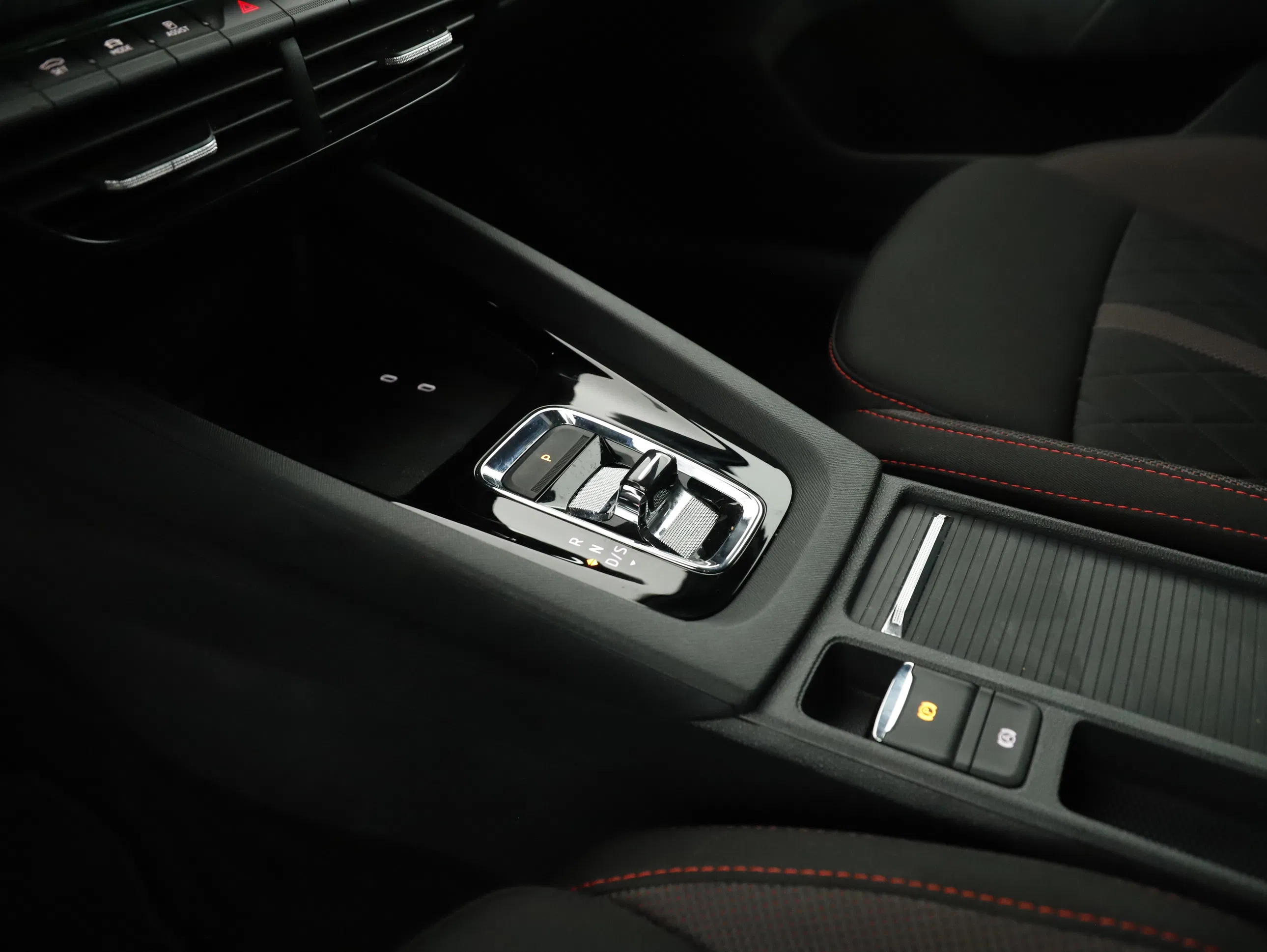 Skoda Octavia Combi 2.0 TDI RS | Bild 23 von 28