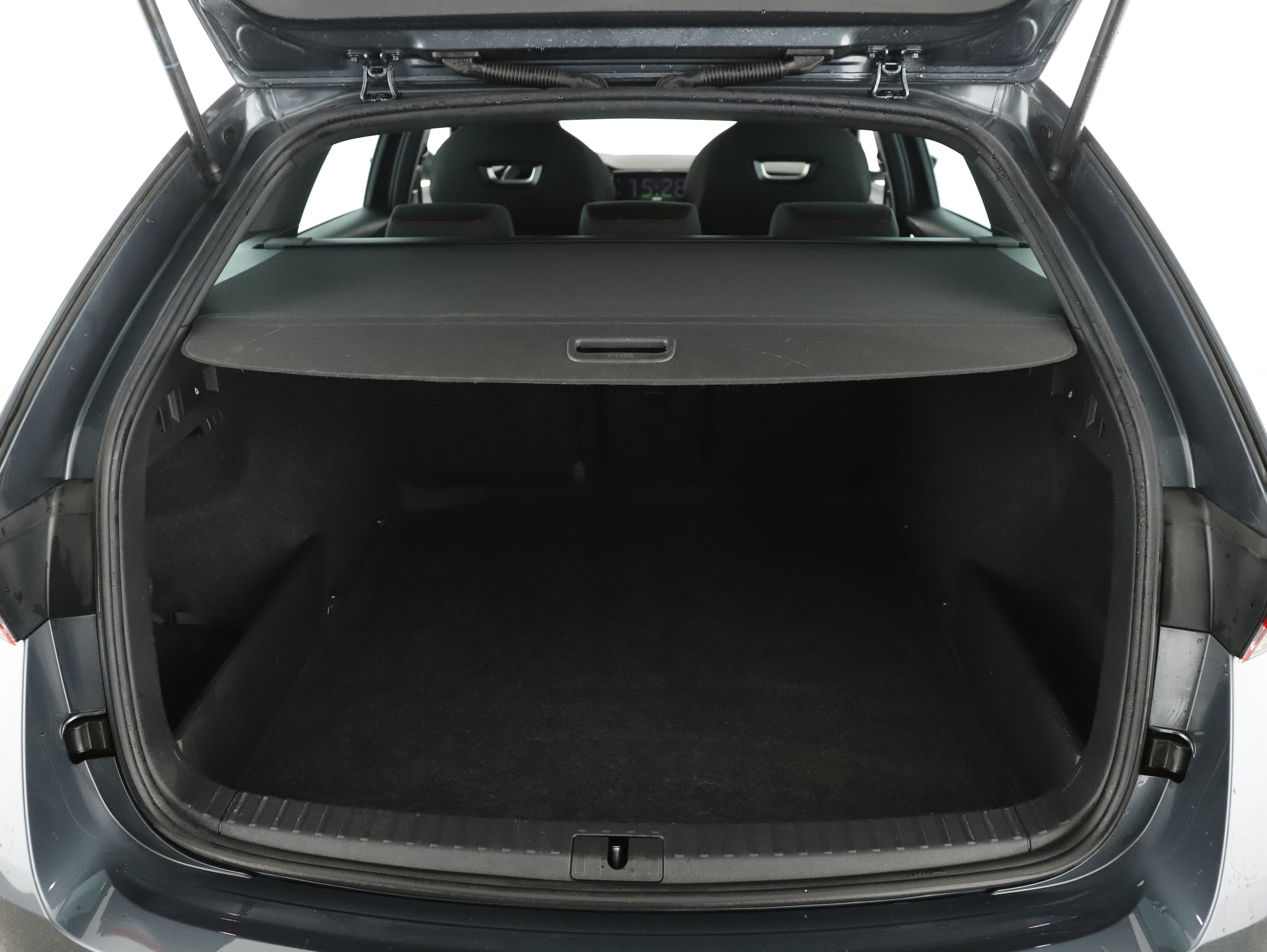 Skoda Octavia Combi 2.0 TDI RS | Bild 25 von 28