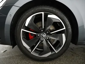 Skoda Octavia Combi 2.0 TDI RS | Thumbnail 10 von 28