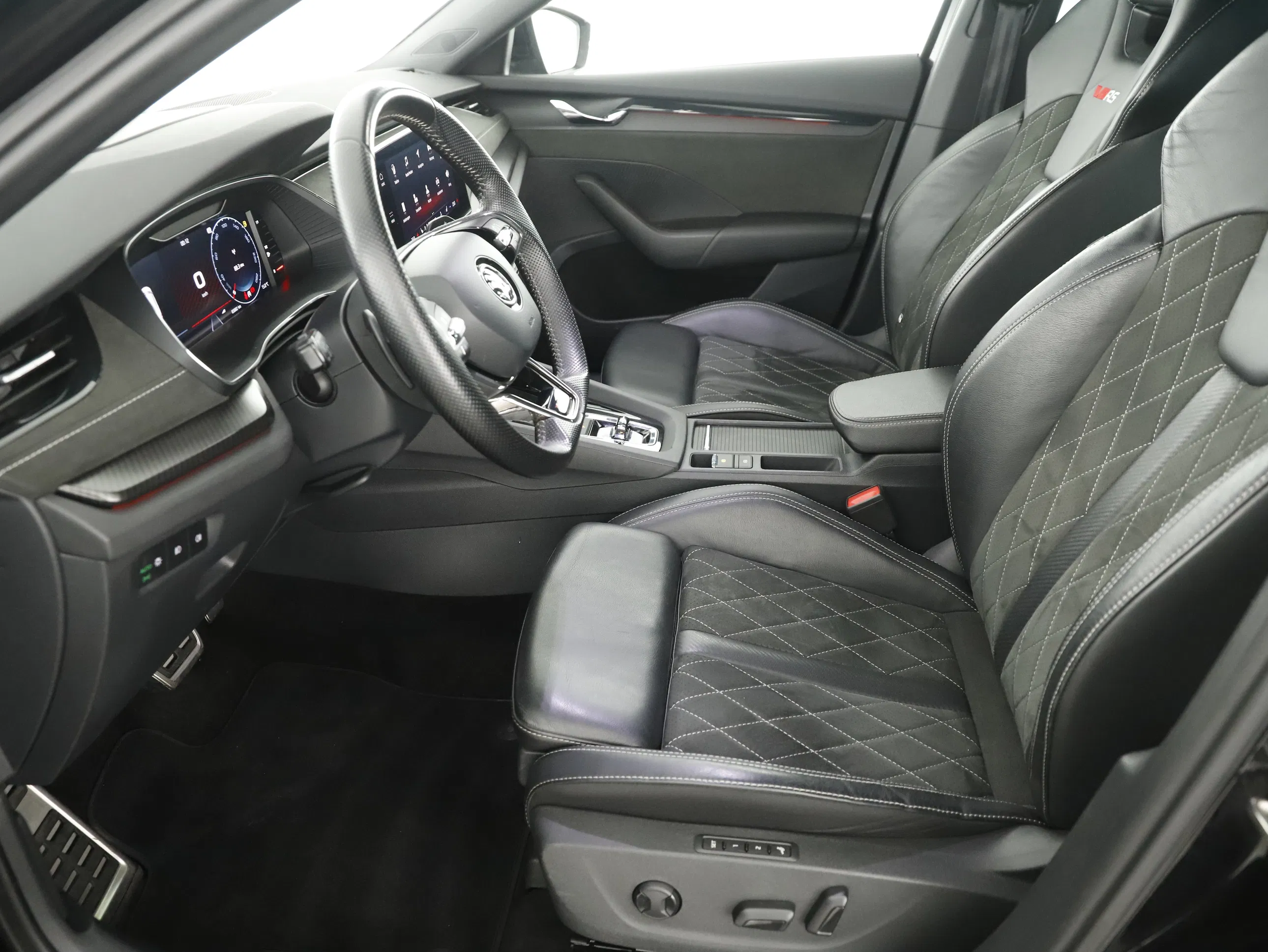 Skoda Octavia Combi 2.0 TDI RS | Bild 11 von 27