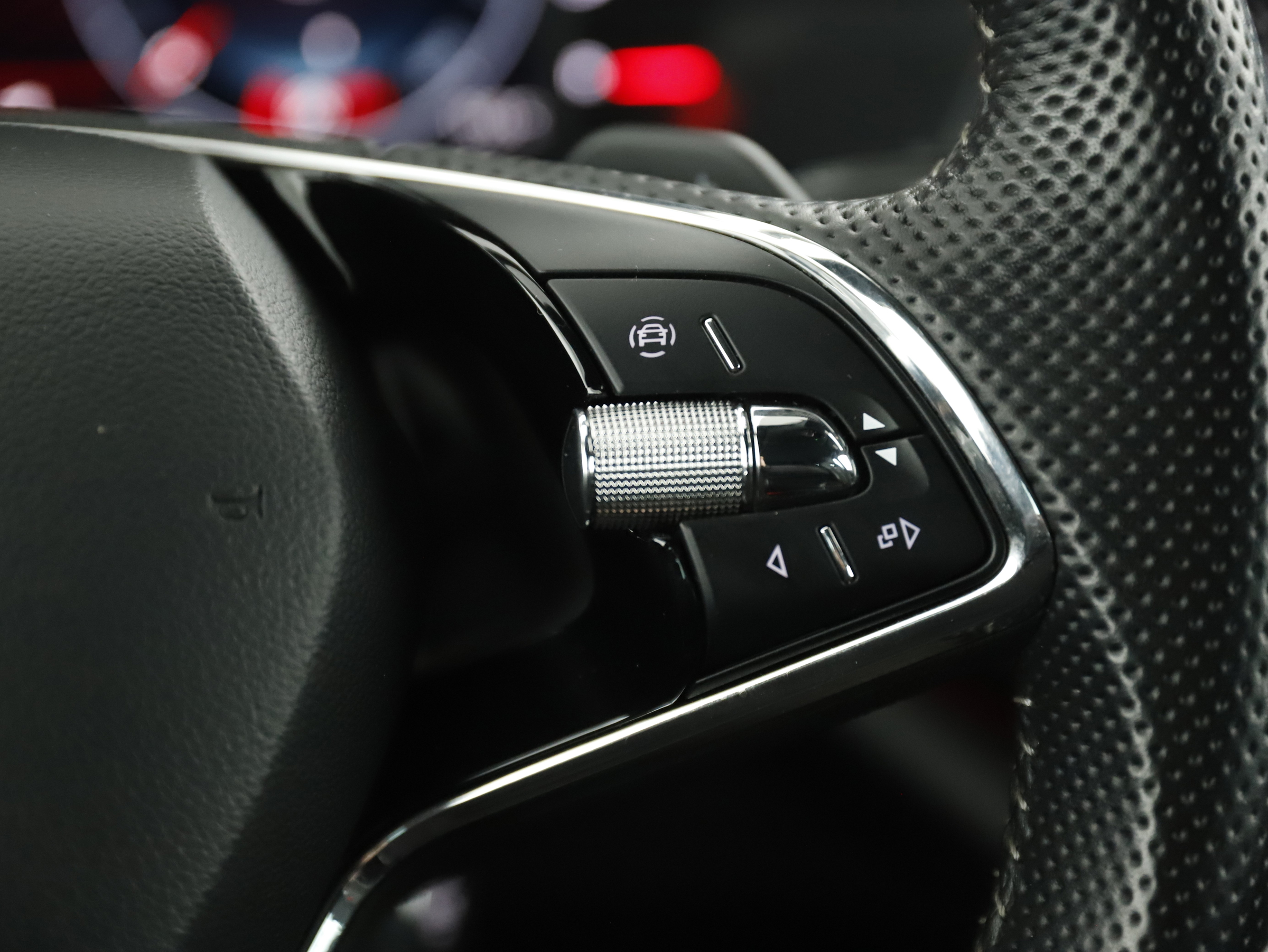 Skoda Octavia Combi 2.0 TDI RS | Bild 16 von 27