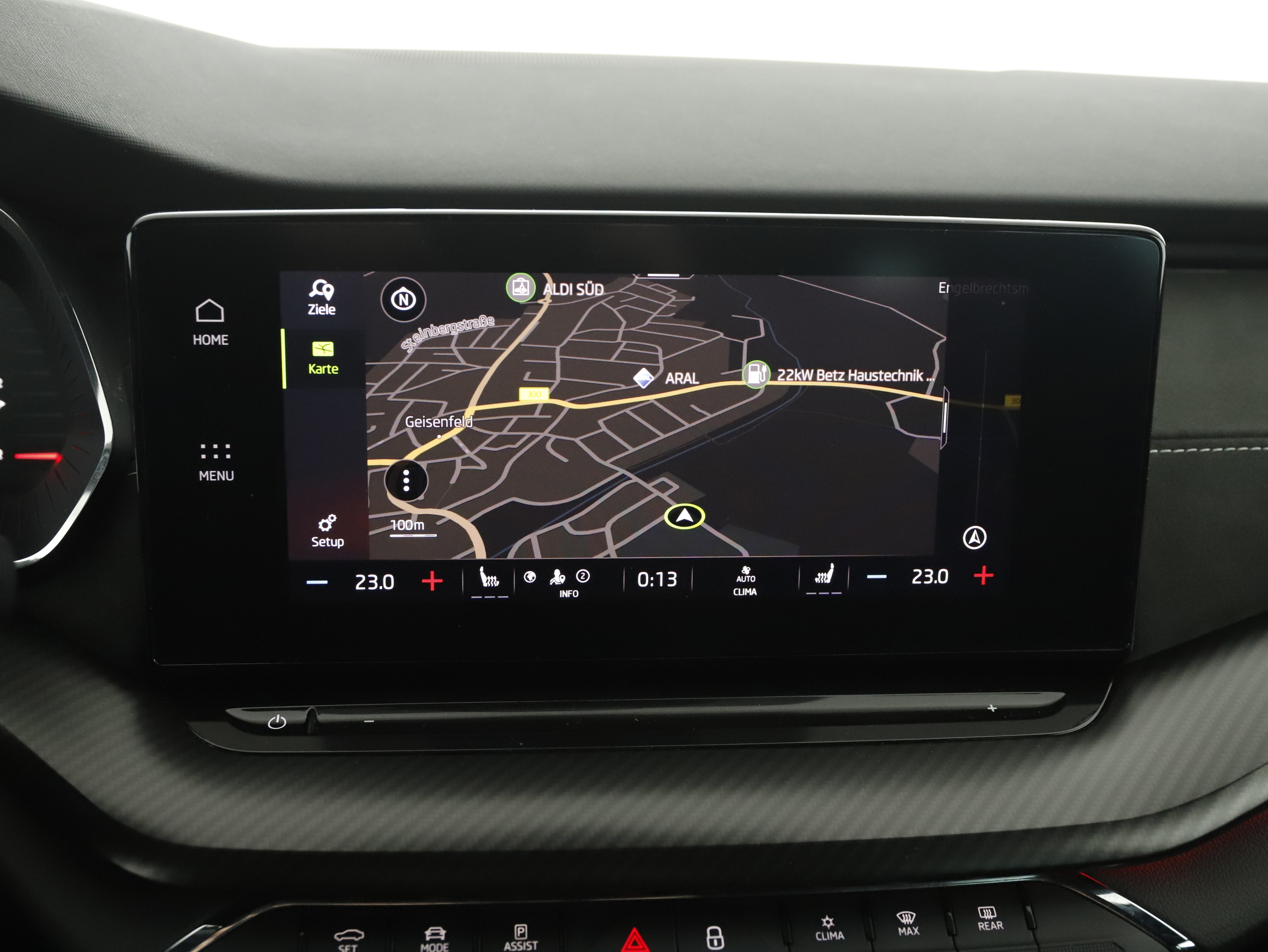 Skoda Octavia Combi 2.0 TDI RS | Bild 18 von 27