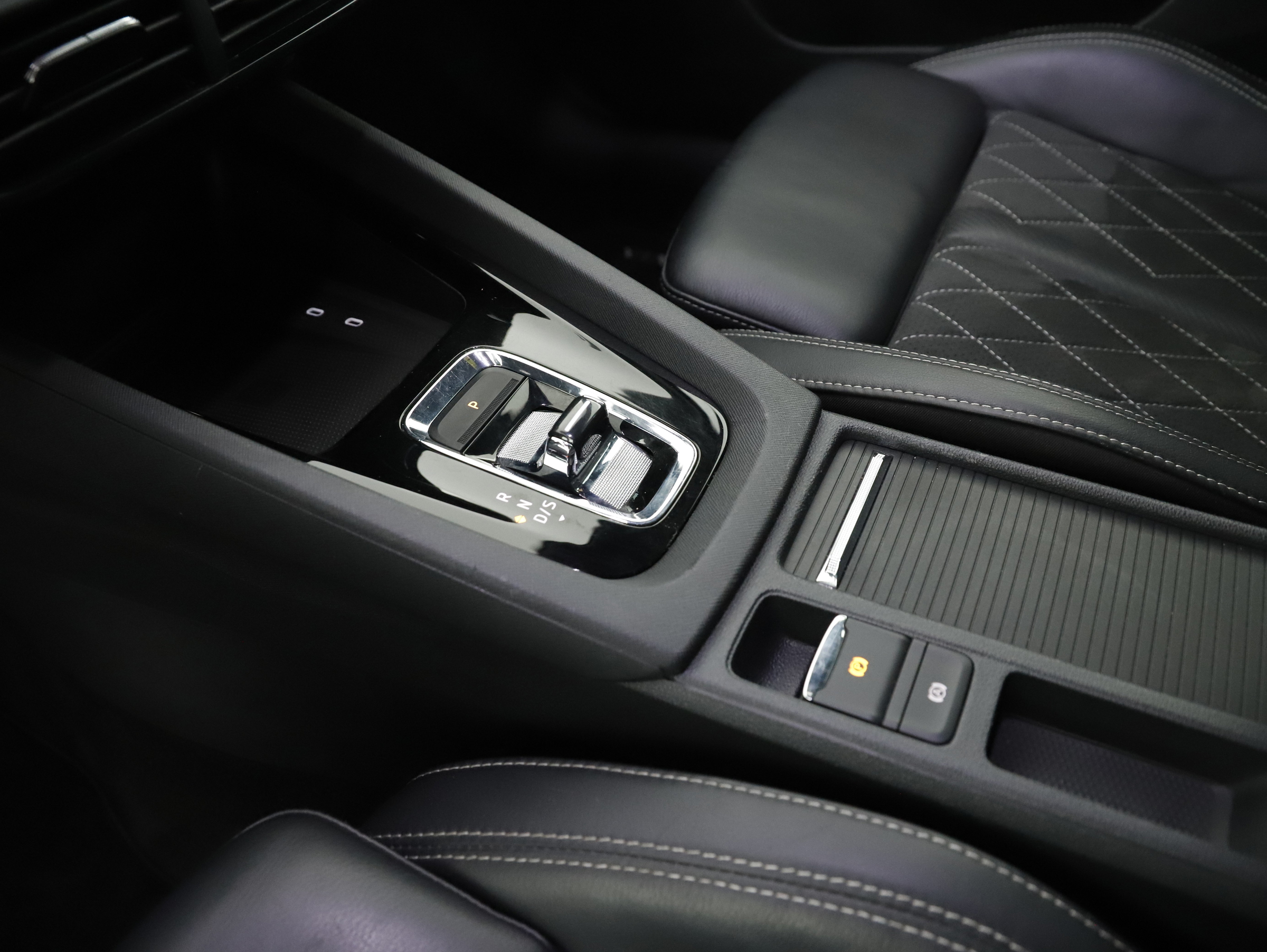 Skoda Octavia Combi 2.0 TDI RS | Bild 21 von 27