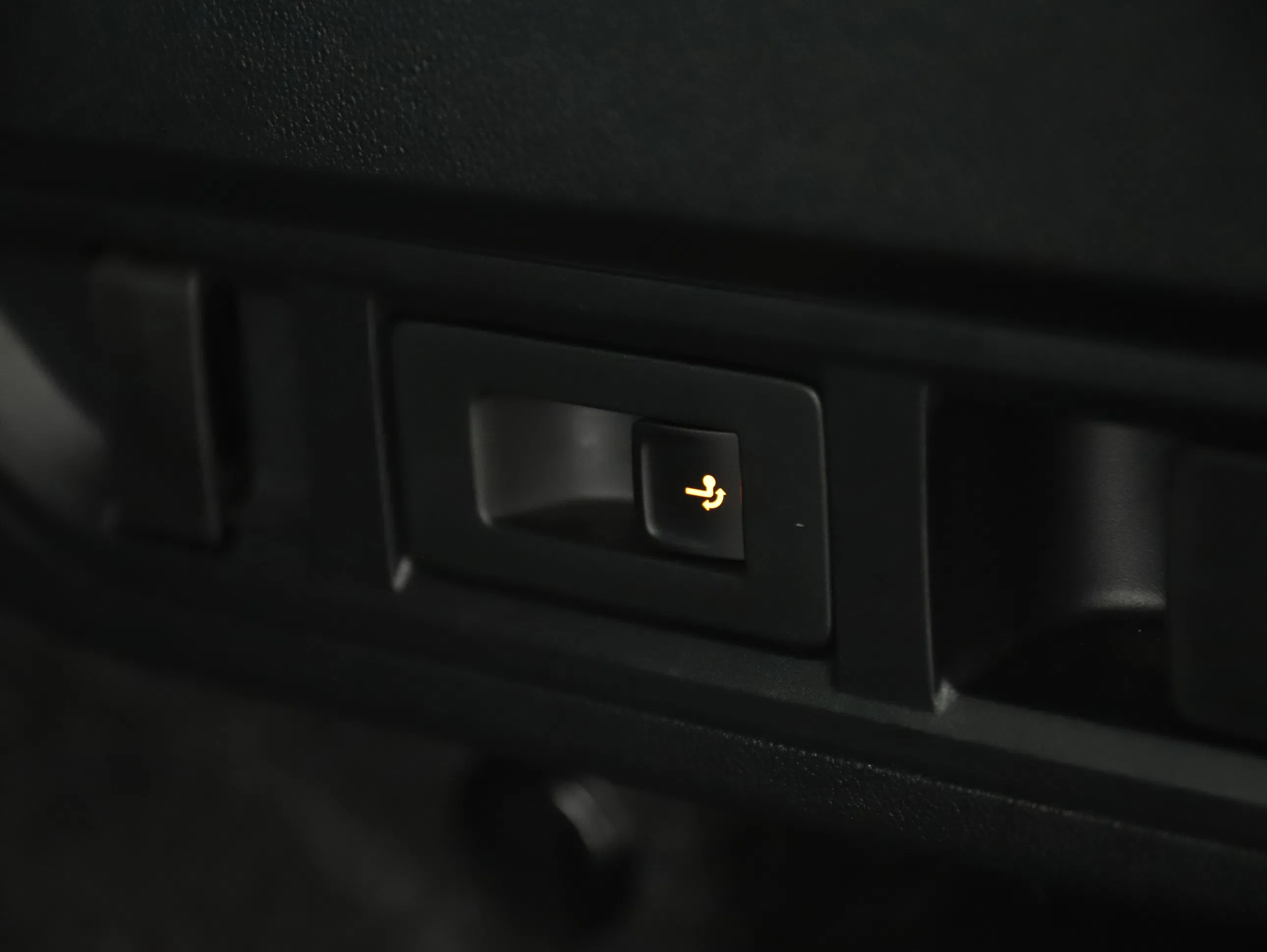 Skoda Octavia Combi 2.0 TDI RS | Bild 25 von 27