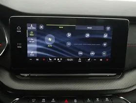 Skoda OCTAVIA Combi RS TDI DSG | Thumbnail 20 von 26