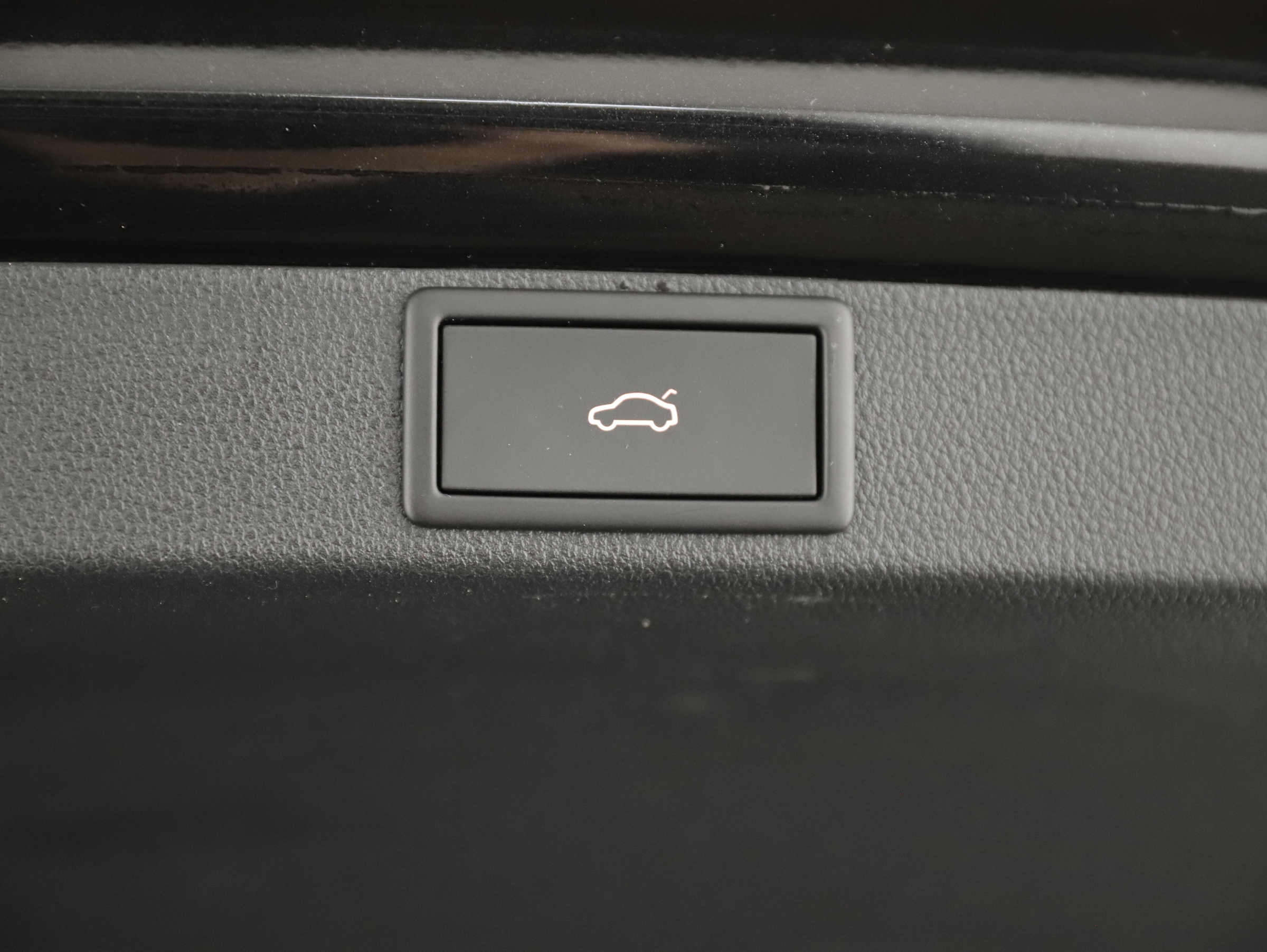 Skoda OCTAVIA Combi RS TDI DSG | Bild 24 von 26