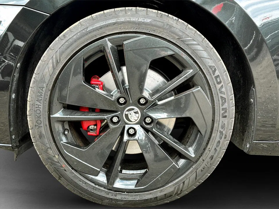 Skoda Octavia Combi RS 2.0 TDI DSG | Bild 7 von 7