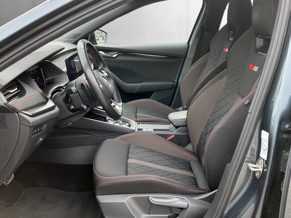 Skoda Octavia Combi 2.0 TDI RS | Bild 7 von 28