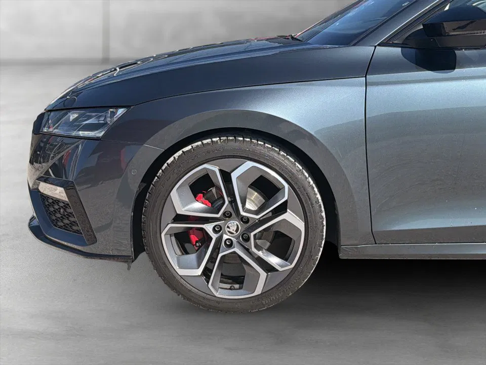 Skoda OCTAVIA Combi RS TDI DSG | Bild 6 von 20