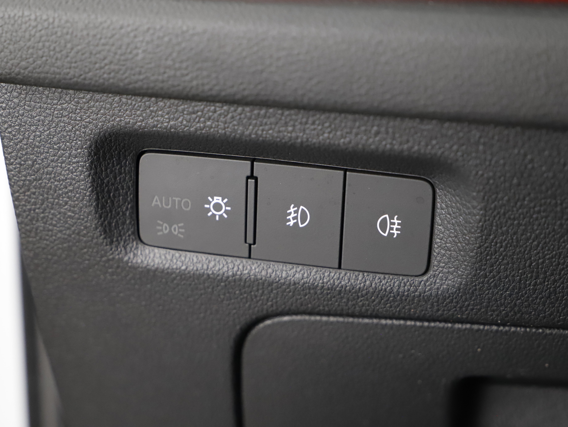 Skoda Octavia Combi 2.0 TDI RS DSG | Bild 6 von 23