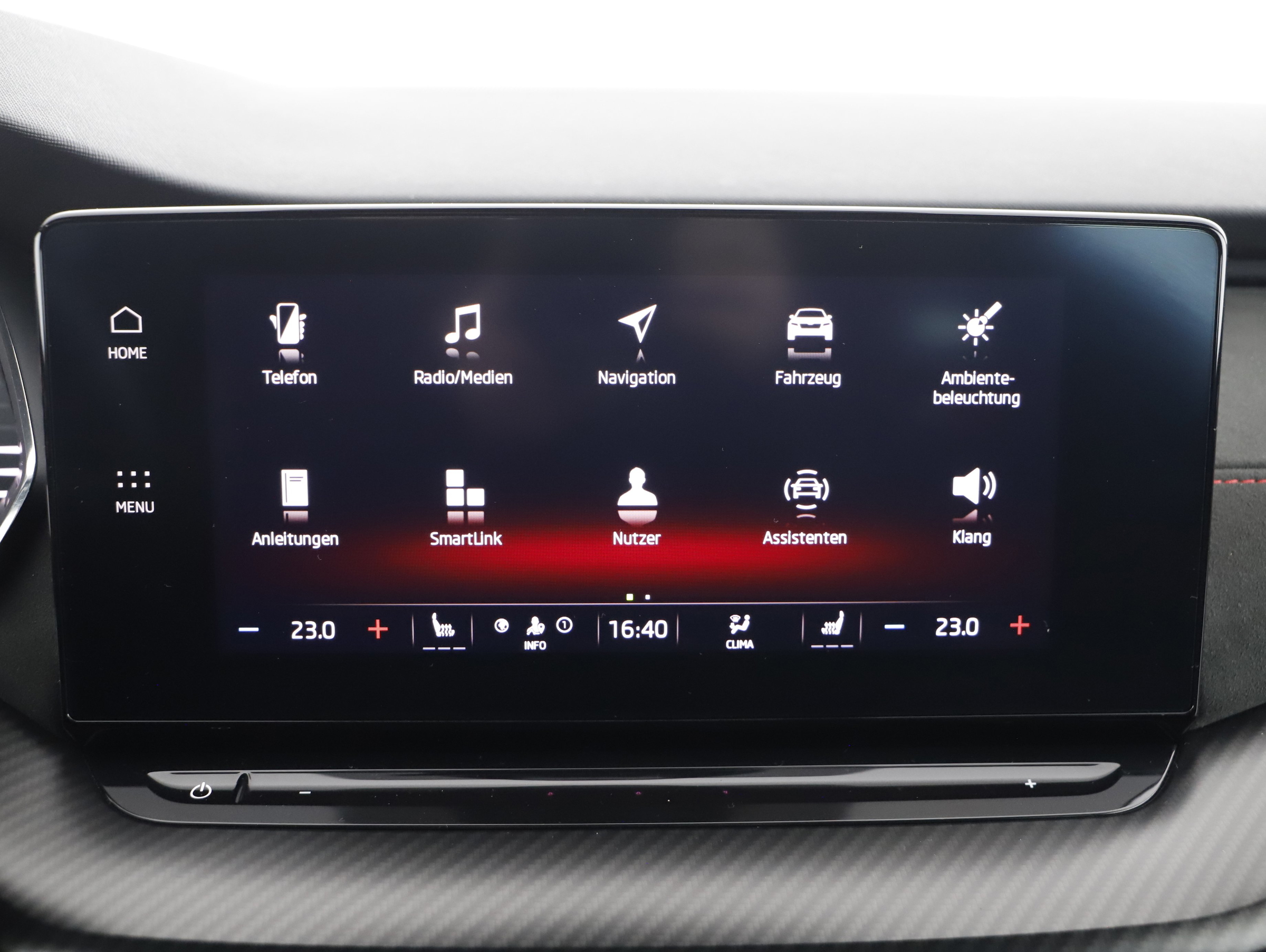 Skoda Octavia Combi 2.0 TDI RS DSG | Bild 14 von 23