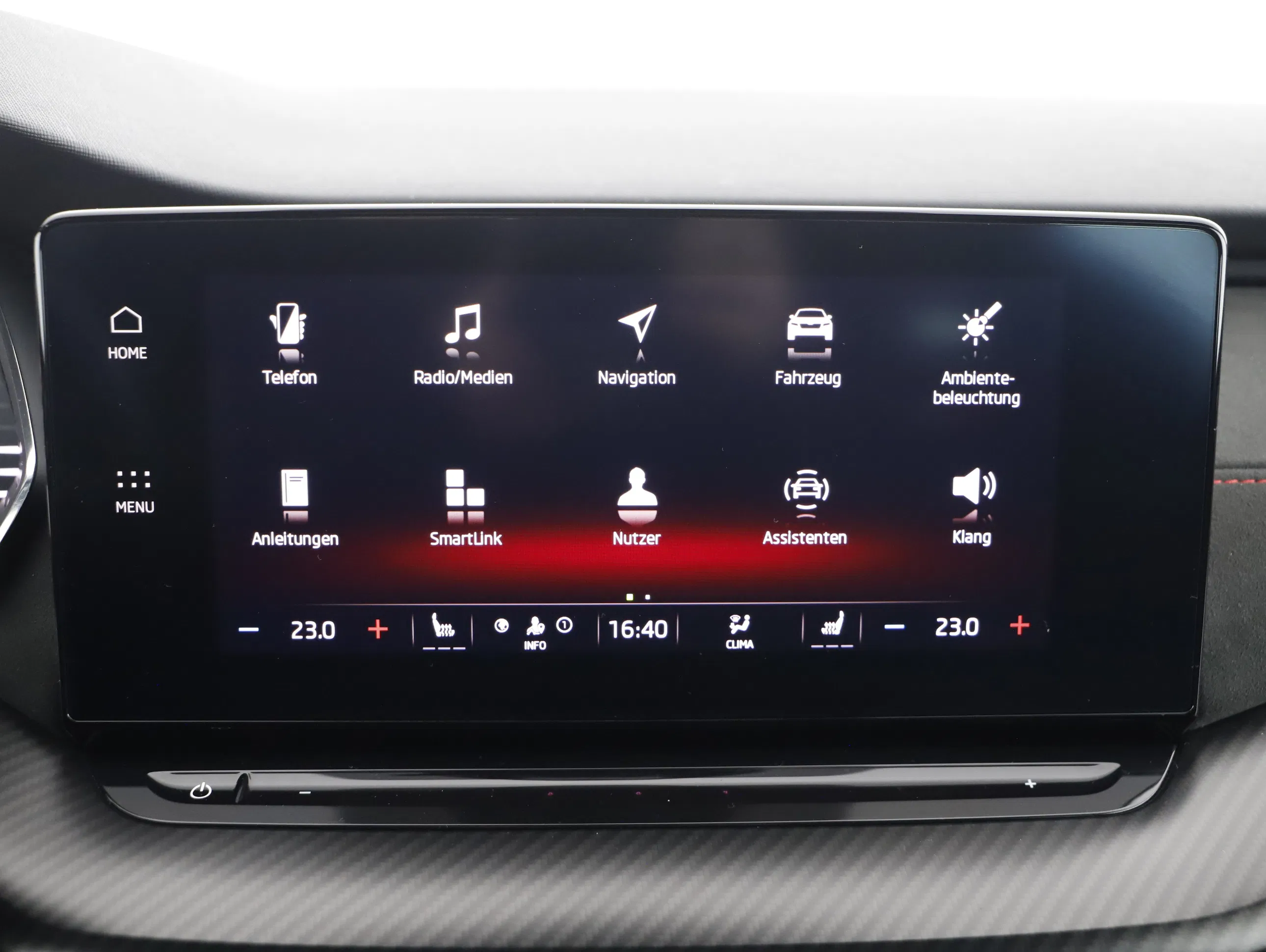 Skoda Octavia Combi 2.0 TDI RS DSG | Bild 14 von 23