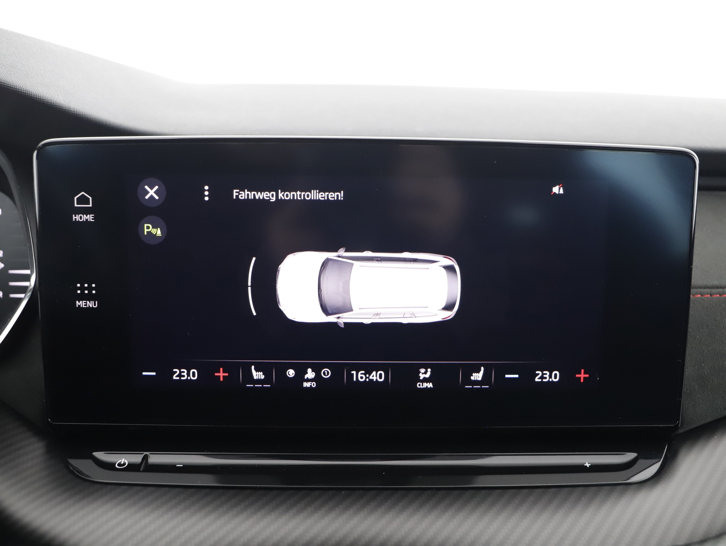 Skoda Octavia Combi 2.0 TDI RS DSG | Bild 15 von 23