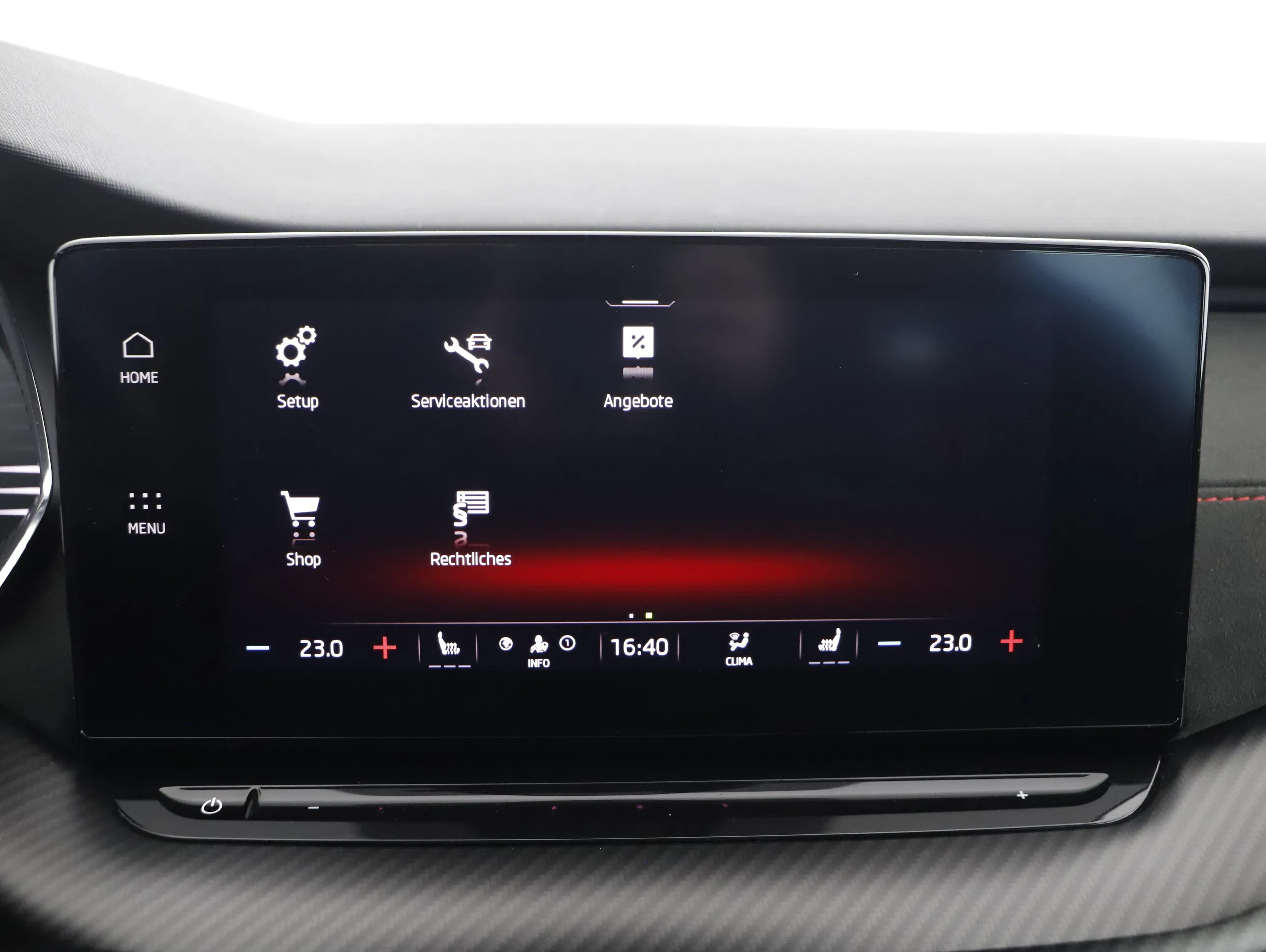 Skoda Octavia Combi 2.0 TDI RS DSG | Bild 17 von 23