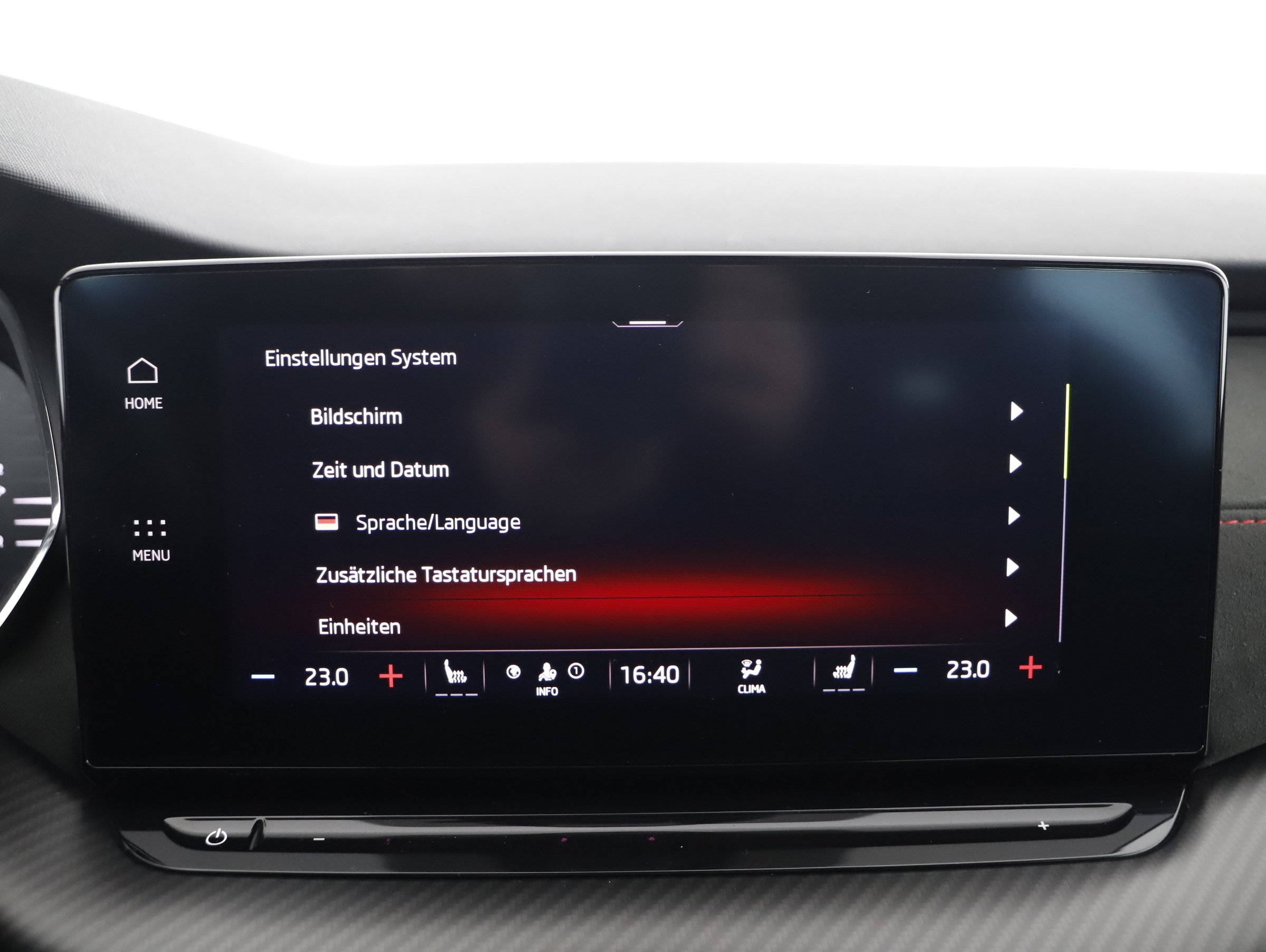 Skoda Octavia Combi 2.0 TDI RS DSG | Bild 16 von 23