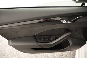 Skoda Octavia Combi 2.0 TDI RS | Thumbnail 11 von 29