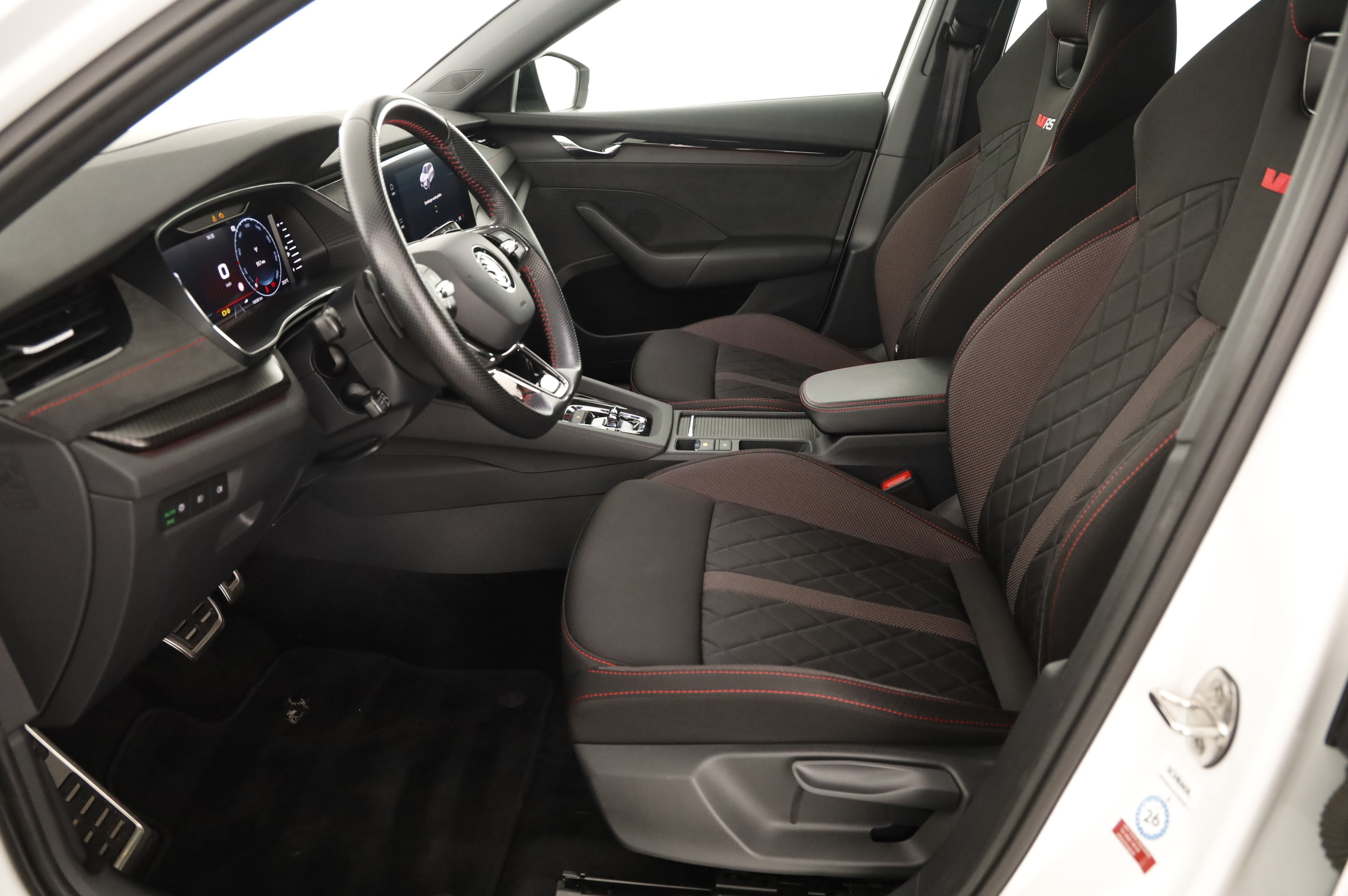 Skoda Octavia Combi 2.0 TDI RS | Bild 14 von 29