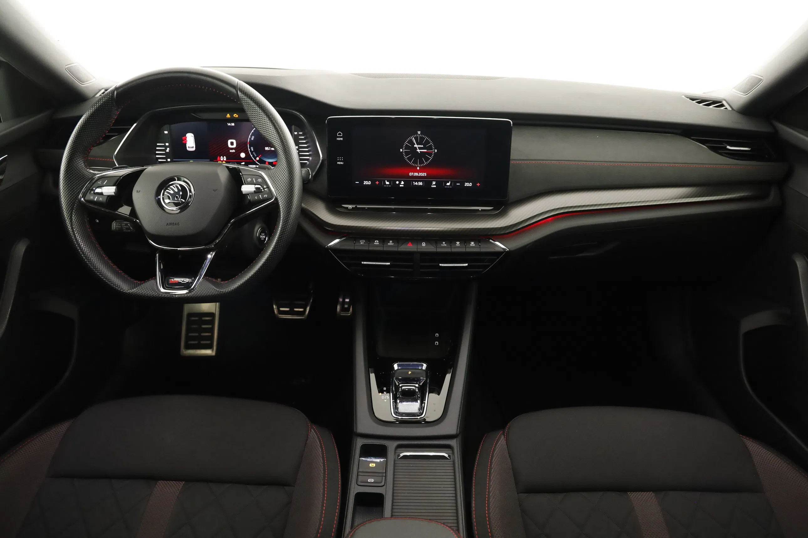 Skoda Octavia Combi 2.0 TDI RS | Bild 15 von 29