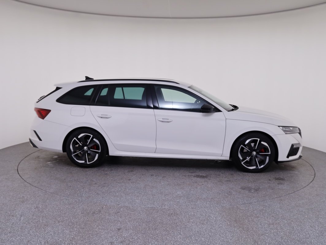 Skoda Octavia Combi 2.0 TDI RS | Bild 5 von 29