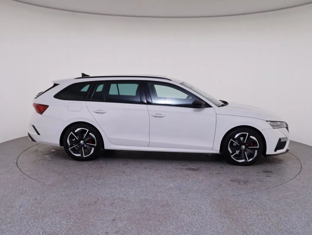 Skoda Octavia Combi 2.0 TDI RS | Bild 5 von 29