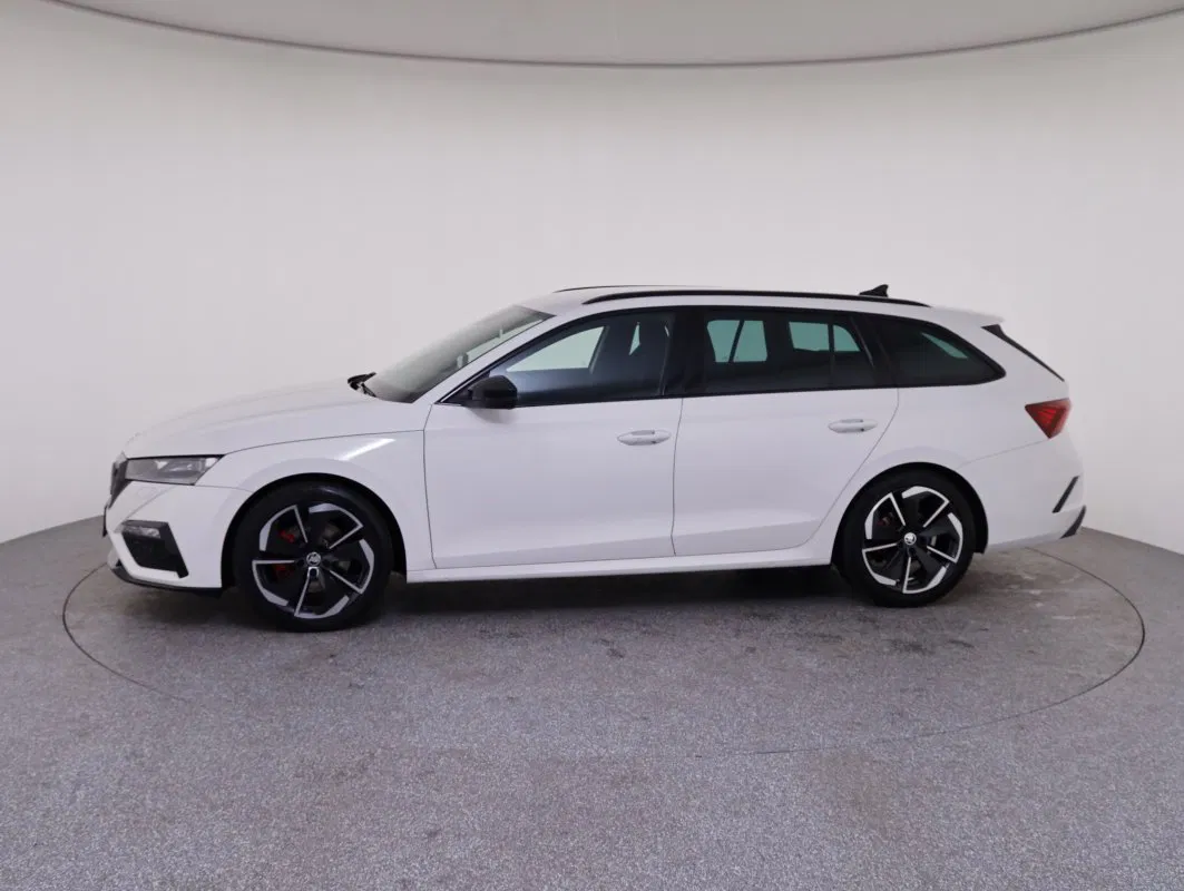 Skoda Octavia Combi 2.0 TDI RS | Bild 9 von 29