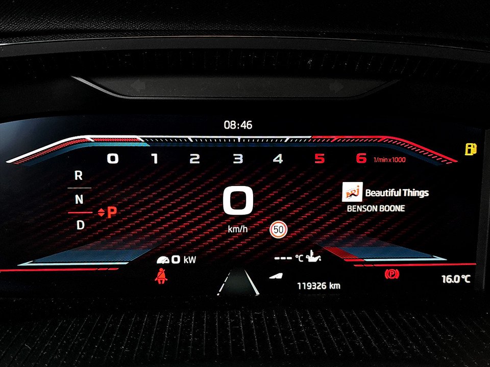 Skoda Octavia Combi 2.0 TDI RS | Bild 14 von 25