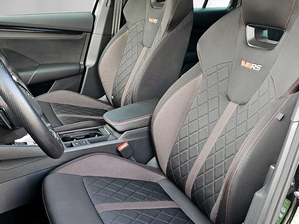 Skoda Octavia Combi 2.0 TDI RS | Bild 9 von 25