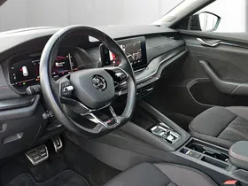 Skoda Octavia Combi 2.0 TDI RS | Thumbnail 10 von 25