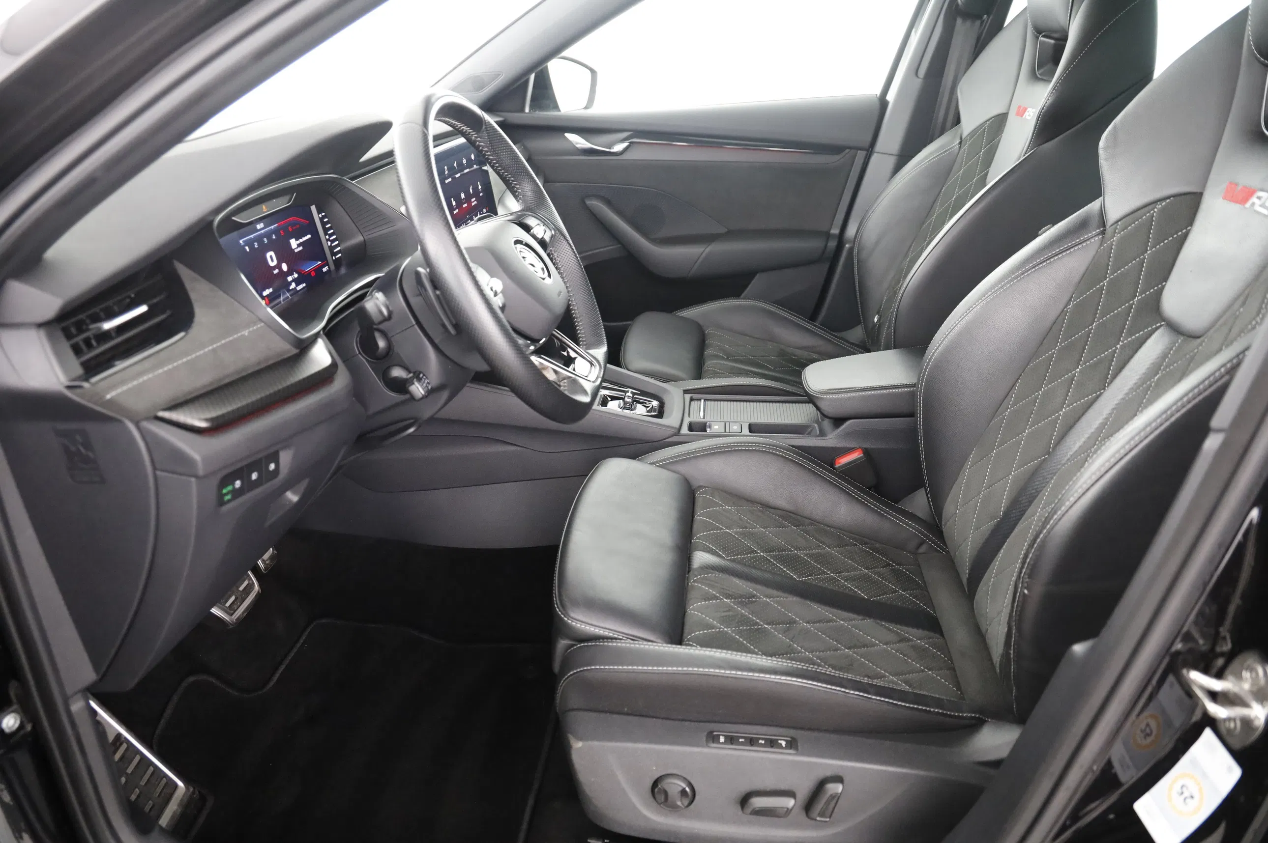 Skoda Octavia Combi 2.0 TDI RS | Bild 7 von 21