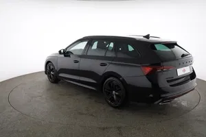 Skoda Octavia Combi 2.0 TDI RS | Thumbnail 2 von 21
