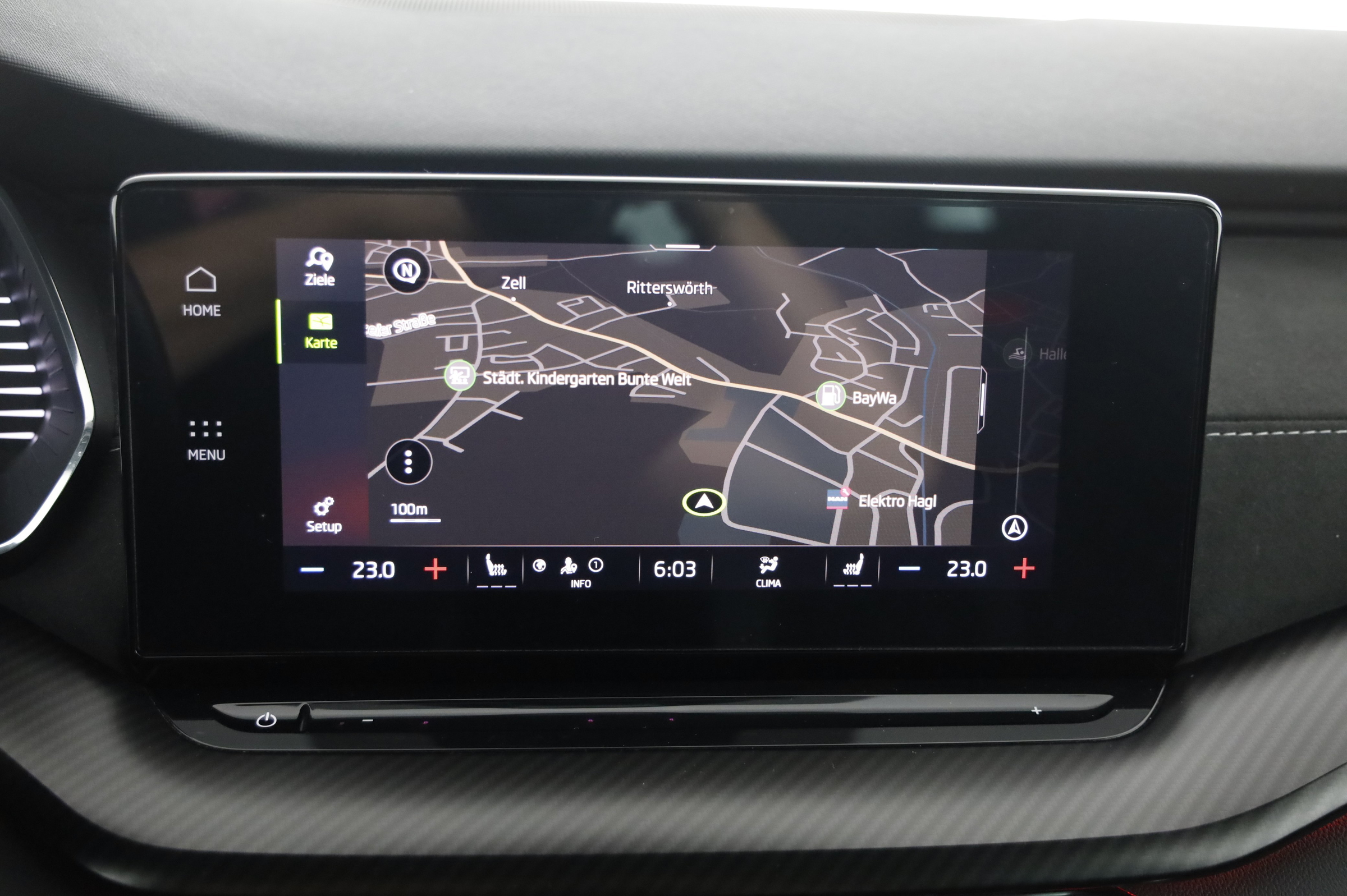 Skoda Octavia Combi 2.0 TDI RS | Bild 14 von 21