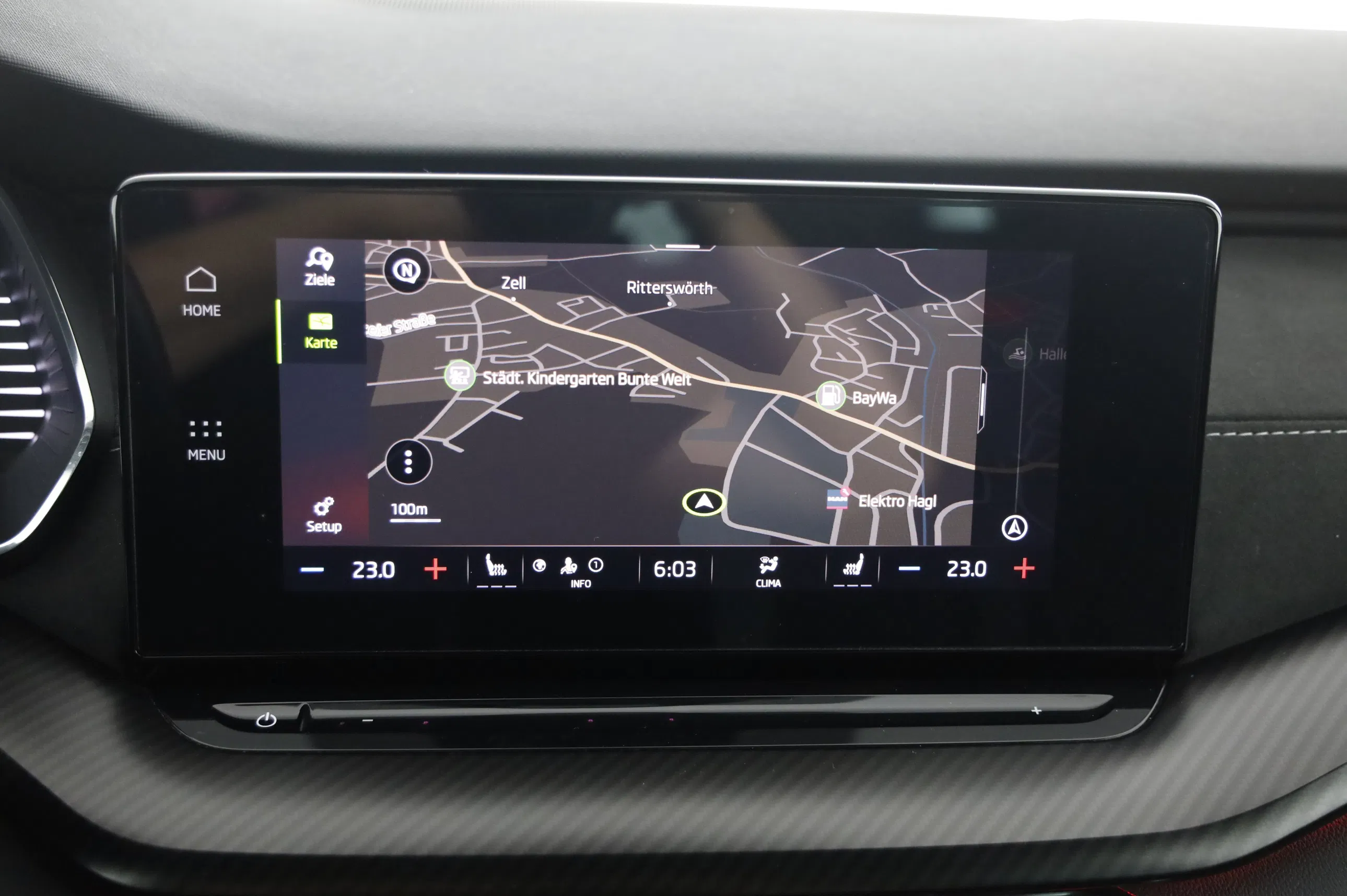Skoda Octavia Combi 2.0 TDI RS | Bild 14 von 21