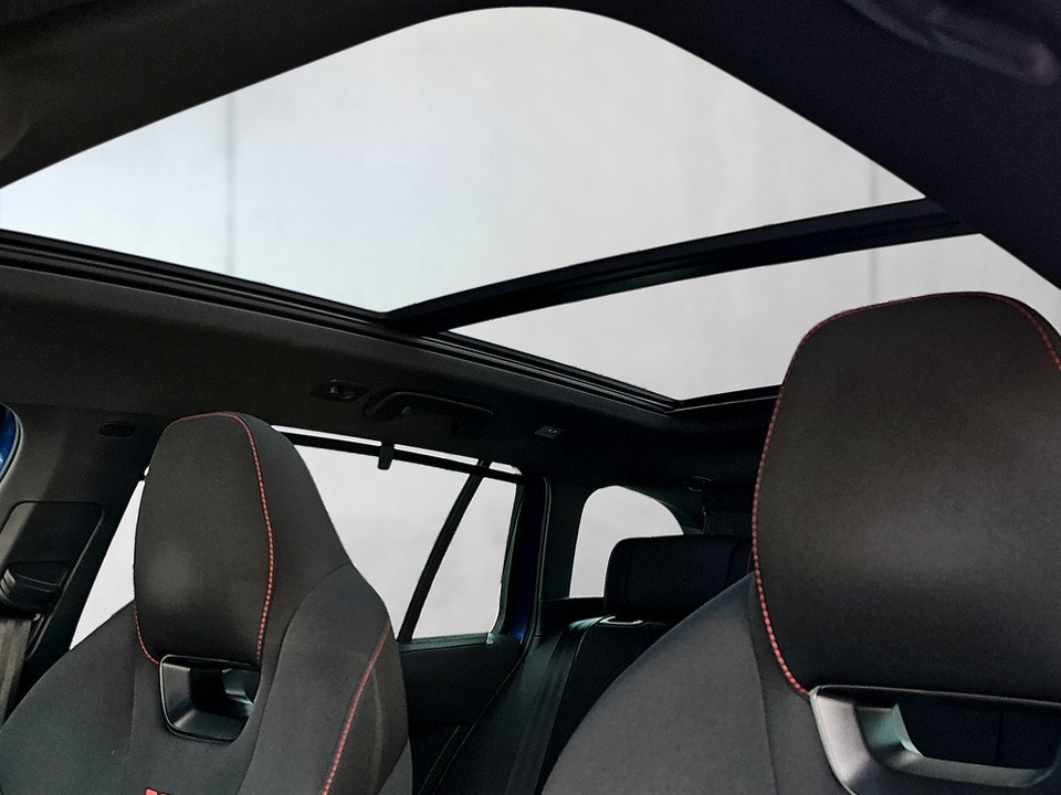 Skoda Octavia Combi 2.0 TDI RS | Bild 10 von 24