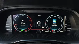 Skoda Octavia Combi 2.0 TDI RS | Thumbnail 15 von 24