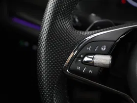 Skoda Octavia Combi 2.0 TDI RS | Thumbnail 11 von 19