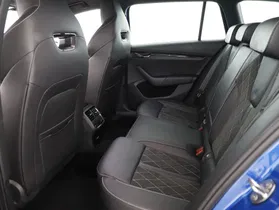 Skoda Octavia Combi 2.0 TDI RS | Thumbnail 17 von 19