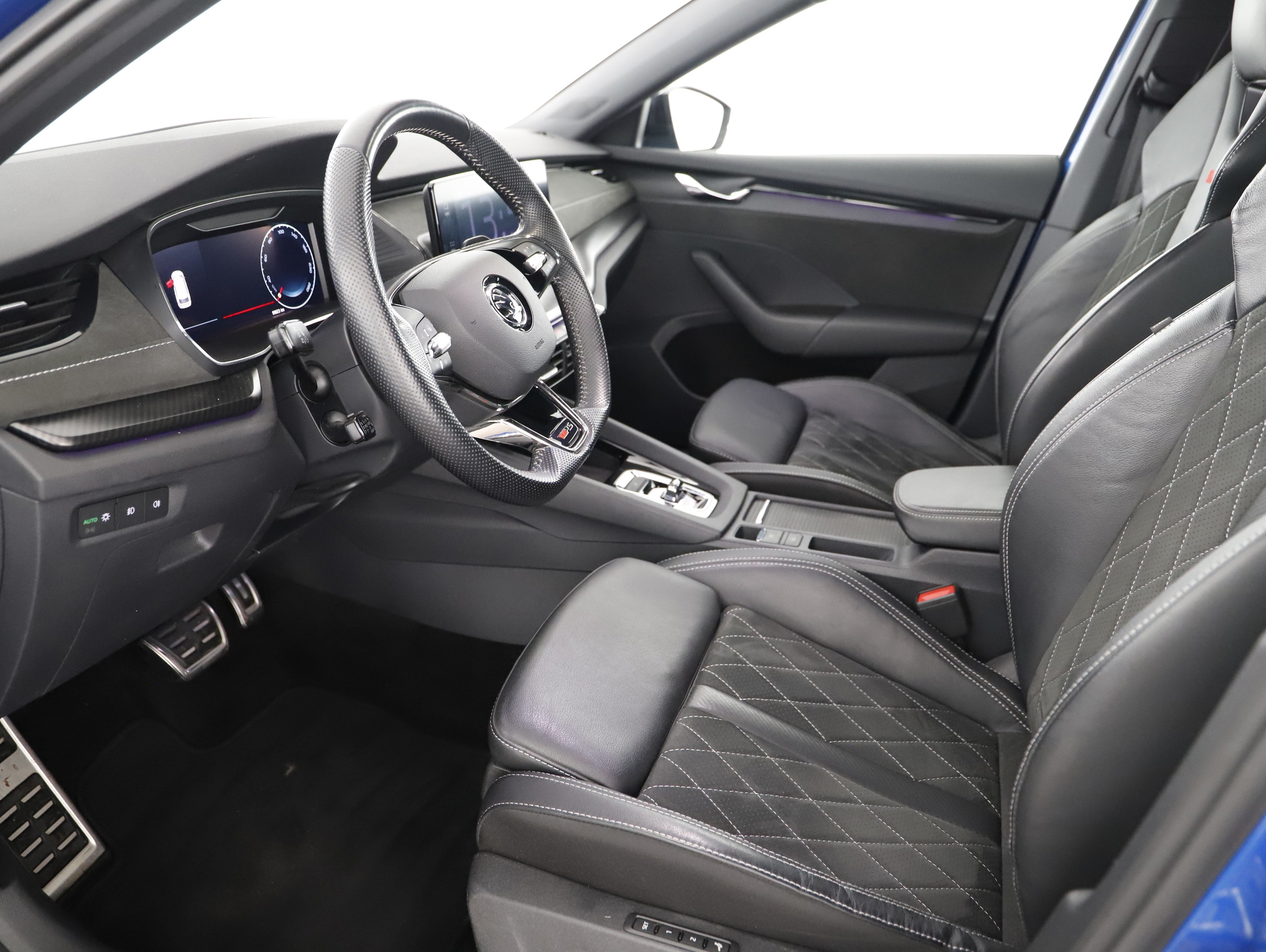 Skoda Octavia Combi 2.0 TDI RS | Bild 7 von 19