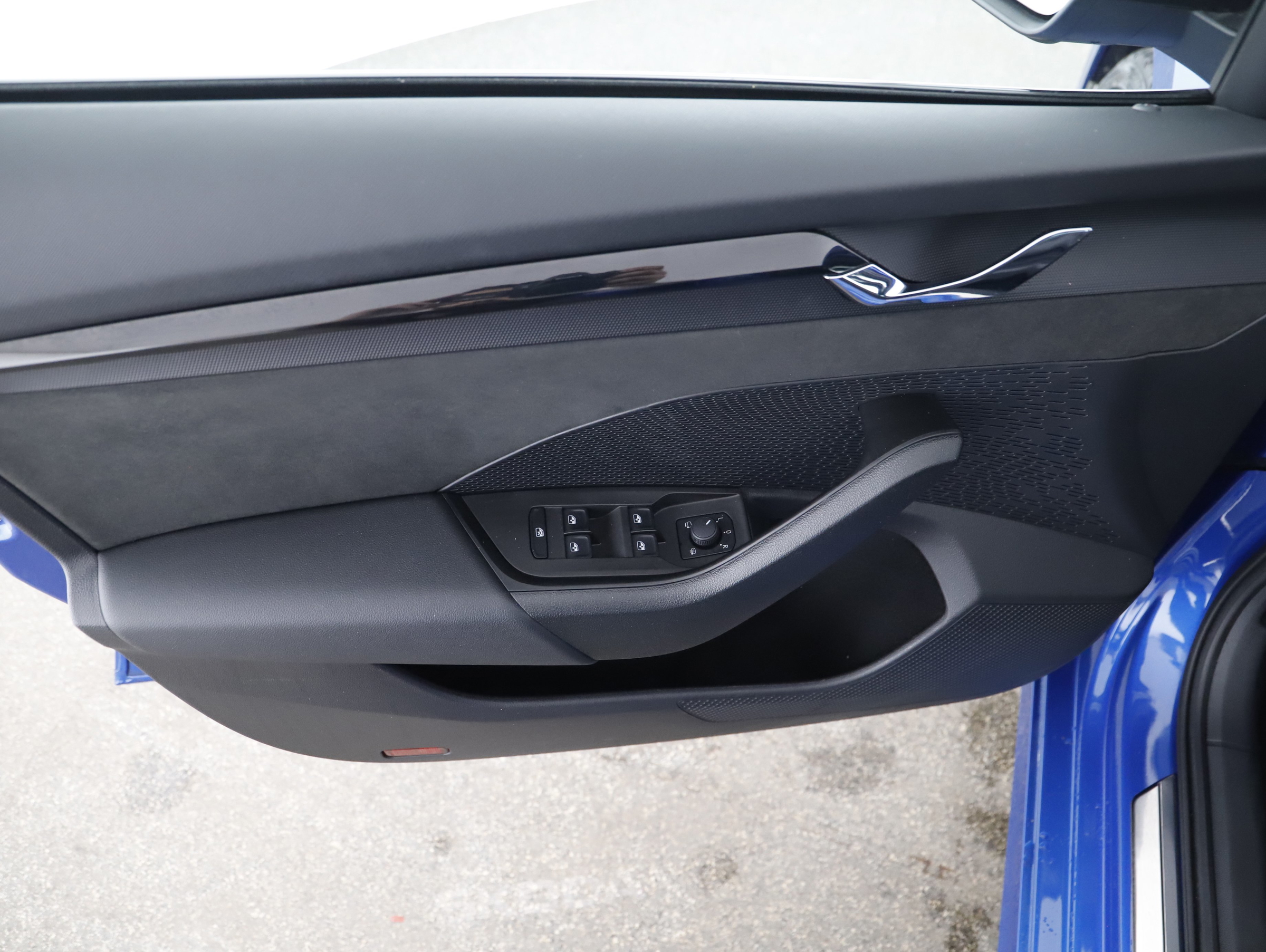 Skoda Octavia Combi 2.0 TDI RS | Bild 4 von 19