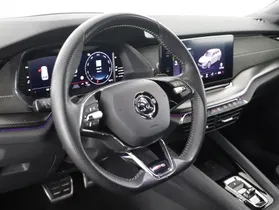 Skoda Octavia Combi 2.0 TDI RS | Thumbnail 9 von 19