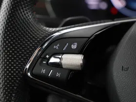 Skoda Octavia Combi 2.0 TDI RS | Thumbnail 11 von 23