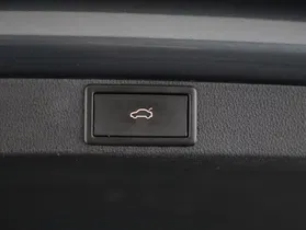 Skoda Octavia Combi 2.0 TDI RS | Thumbnail 18 von 23