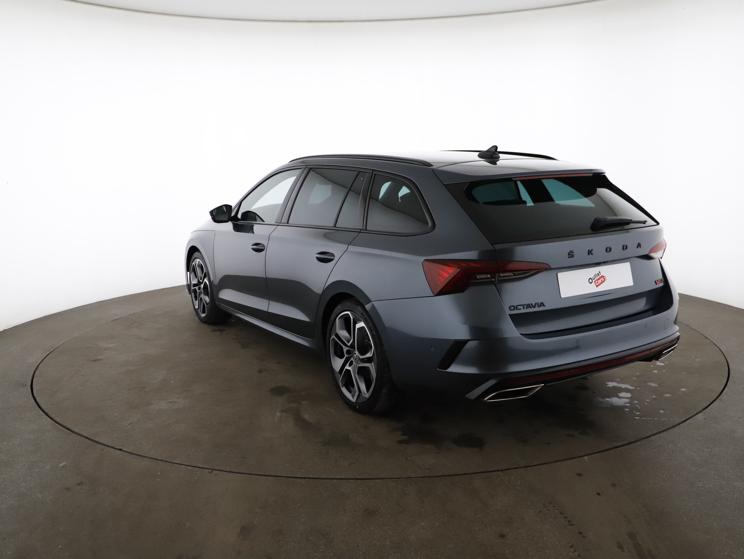 Skoda Octavia Combi 2.0 TDI RS | Bild 19 von 23