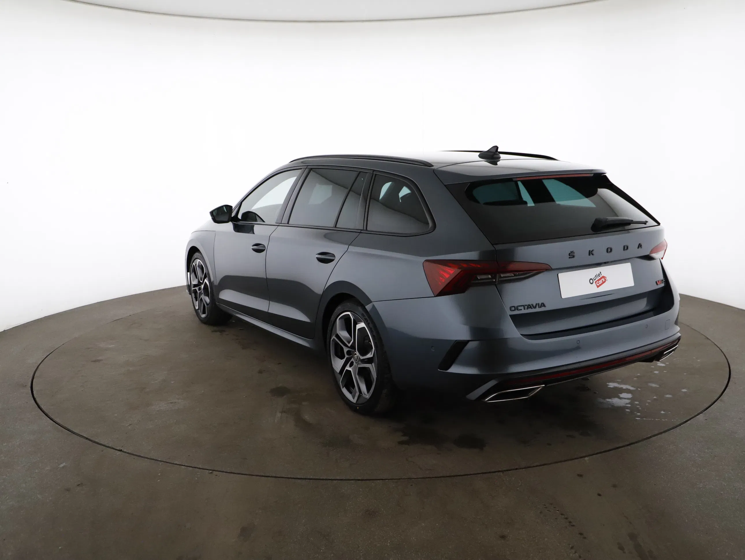 Skoda Octavia Combi 2.0 TDI RS | Bild 19 von 23
