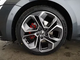 Skoda Octavia Combi 2.0 TDI RS | Thumbnail 22 von 23