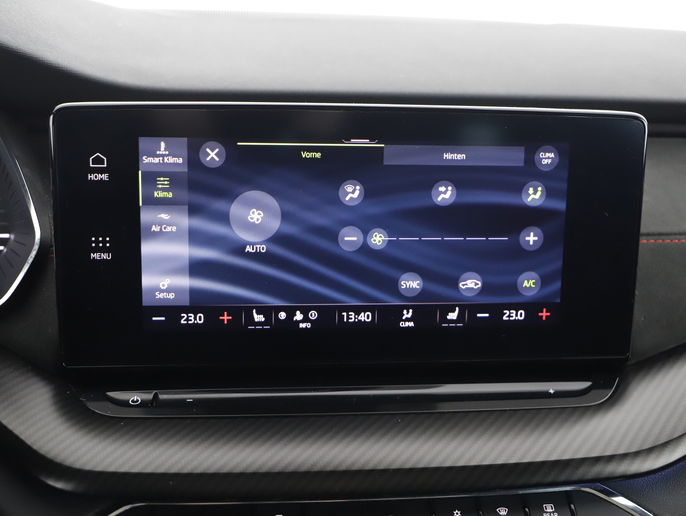 Skoda Octavia Combi 2.0 TDI RS | Bild 10 von 23